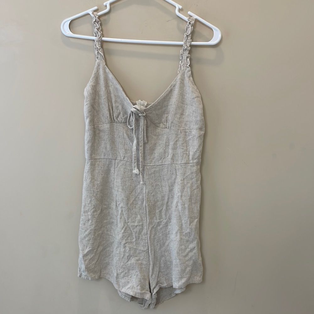 Zaful small linen romper. EUC